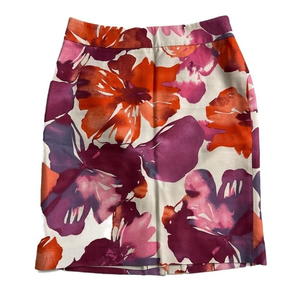 ANN TAYLOR LOFT Women’s Floral Pencil Silk Blend Skirt - Size 0 - Picture 2 of 8
